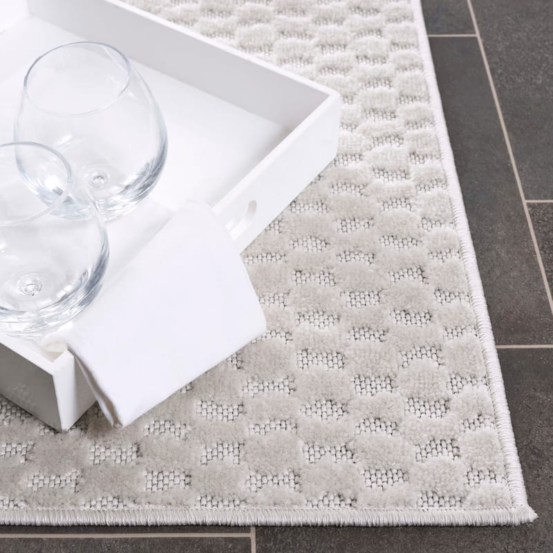 SAFAVIEH Stella Melaniya Modern & Contemporary Rug