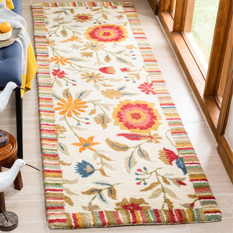 SAFAVIEH Handmade Jardin Hiske Country Floral Wool Rug