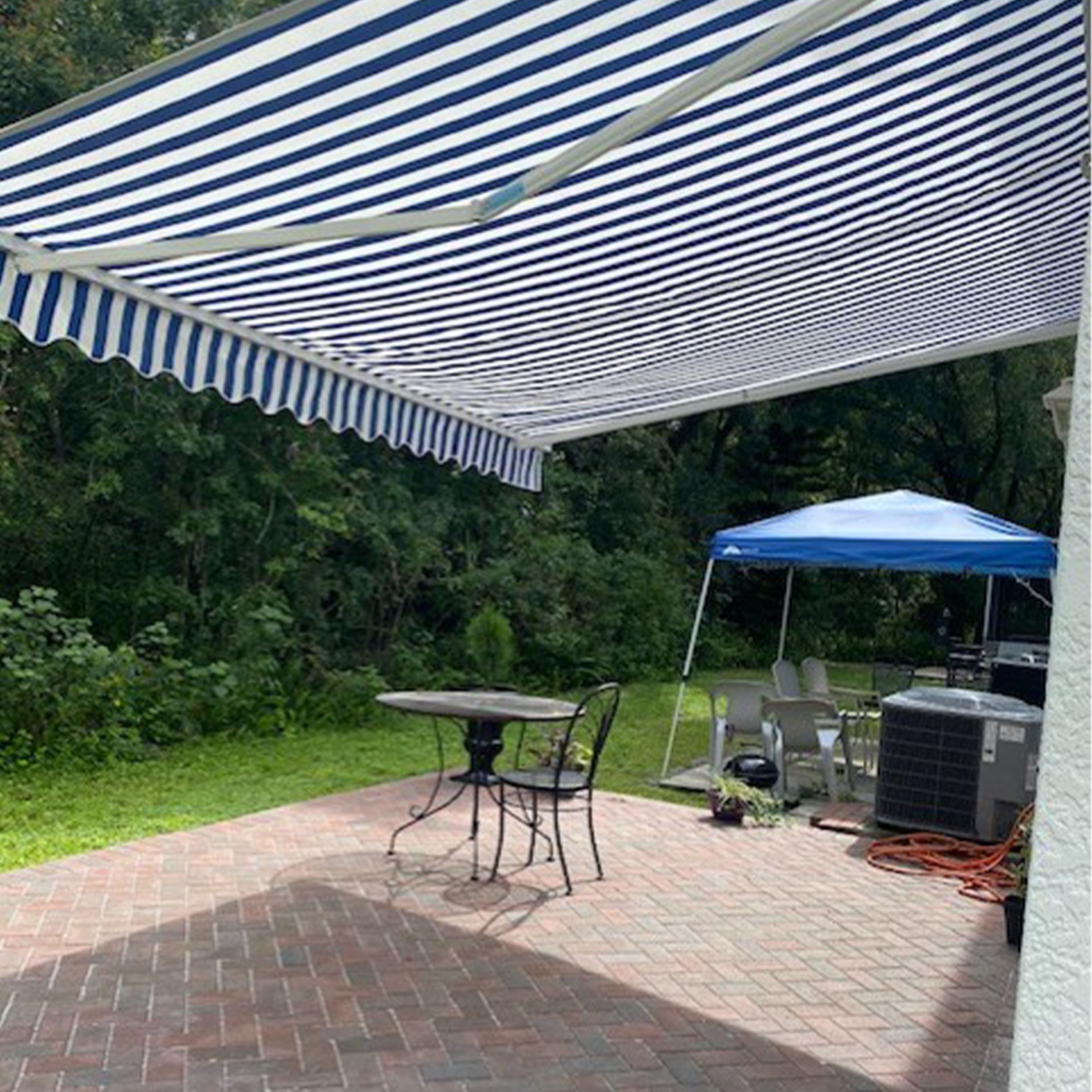 ALEKO Fabric Replacement For 16x10 Ft Retractable Awning Blue and White Color 