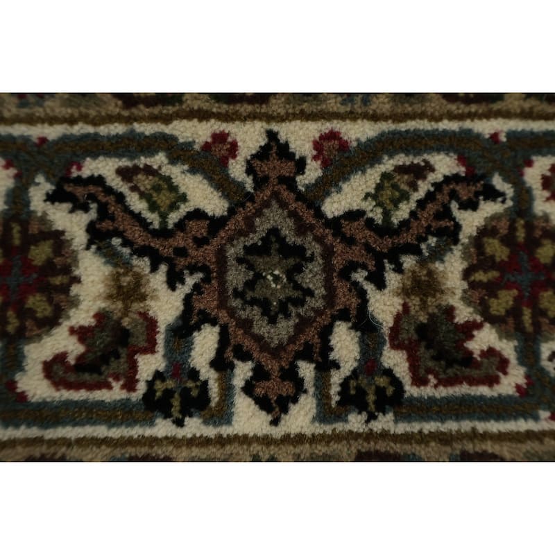Hand Knotted Oriental 100% Wool Carpet Traditional Medallion Beige & Ivories Tabriz Area Rug - 6' 0'' X 4' 0''