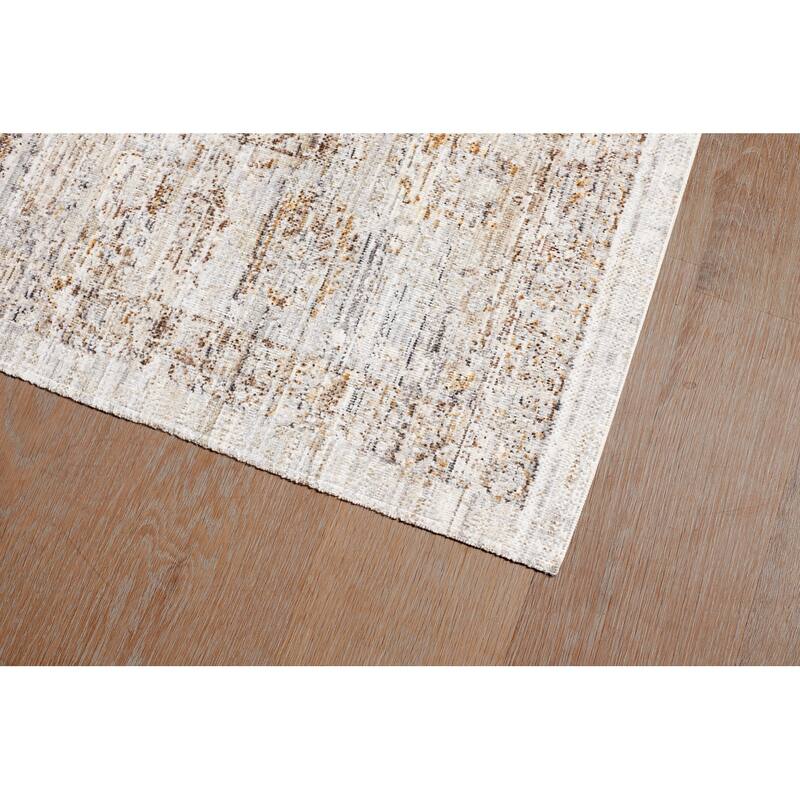 Terra by Obeetee Ava Distressed Arabesc Rug