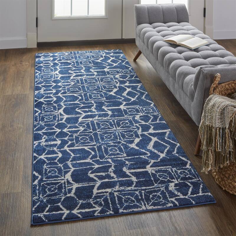 Meera Abstract Geometric Transitional Area Rug