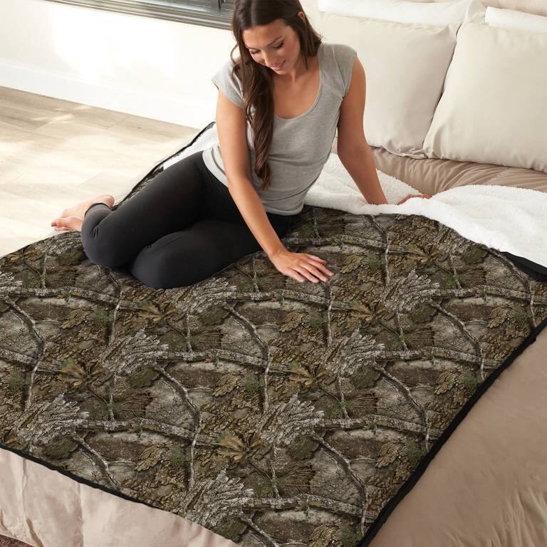 Realtree Silk Touch Sherpa Throw Blanket