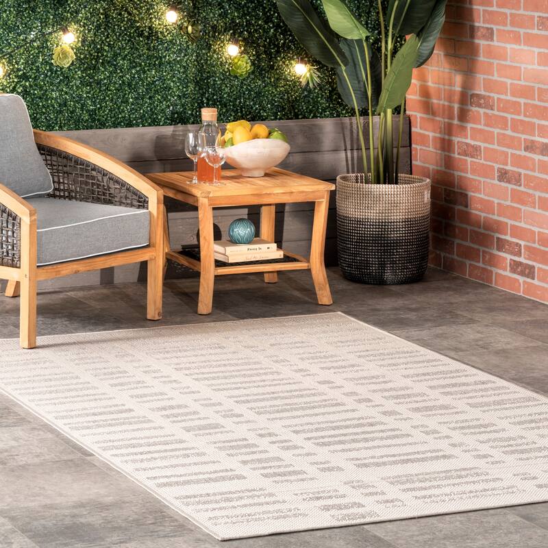 Nuloom Marin Contemporary Indoor/Outdoor Area Rug - 6'7" x 9' - Grey