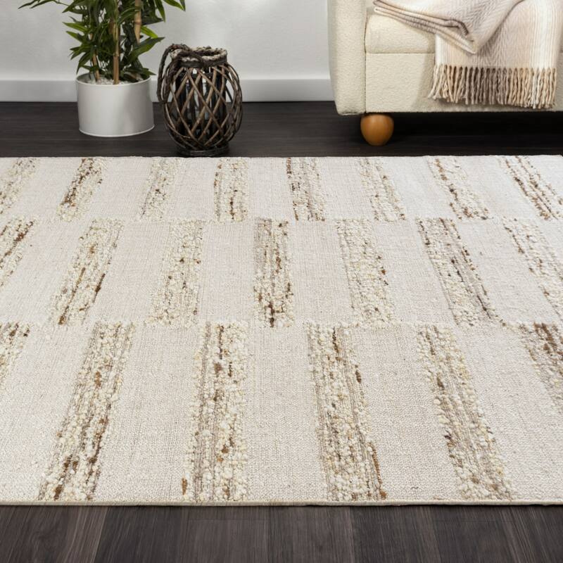 Sevita Ivory/Natural Farmhouse Checkered Area Rug