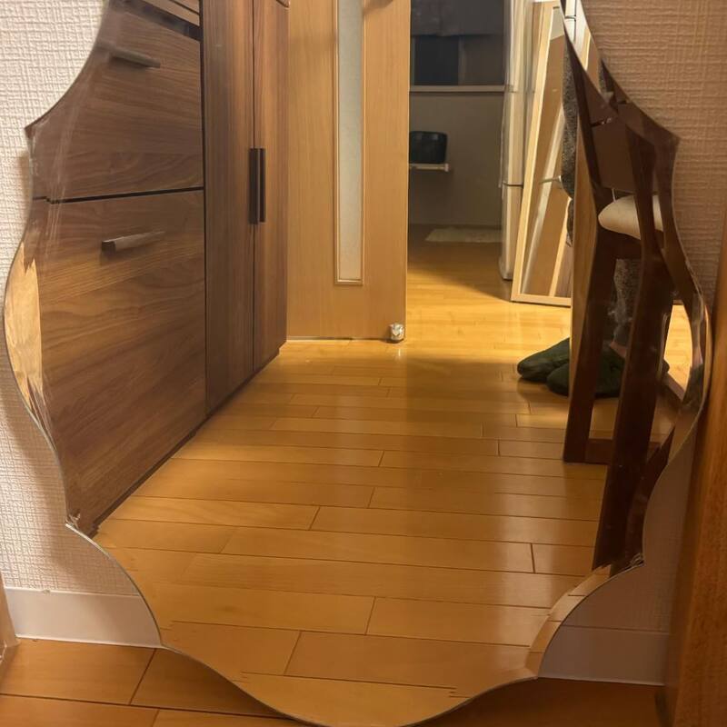 Beveled Frameless Wall Mirror Elegant Scalloped Bathroom Vanity Mirror