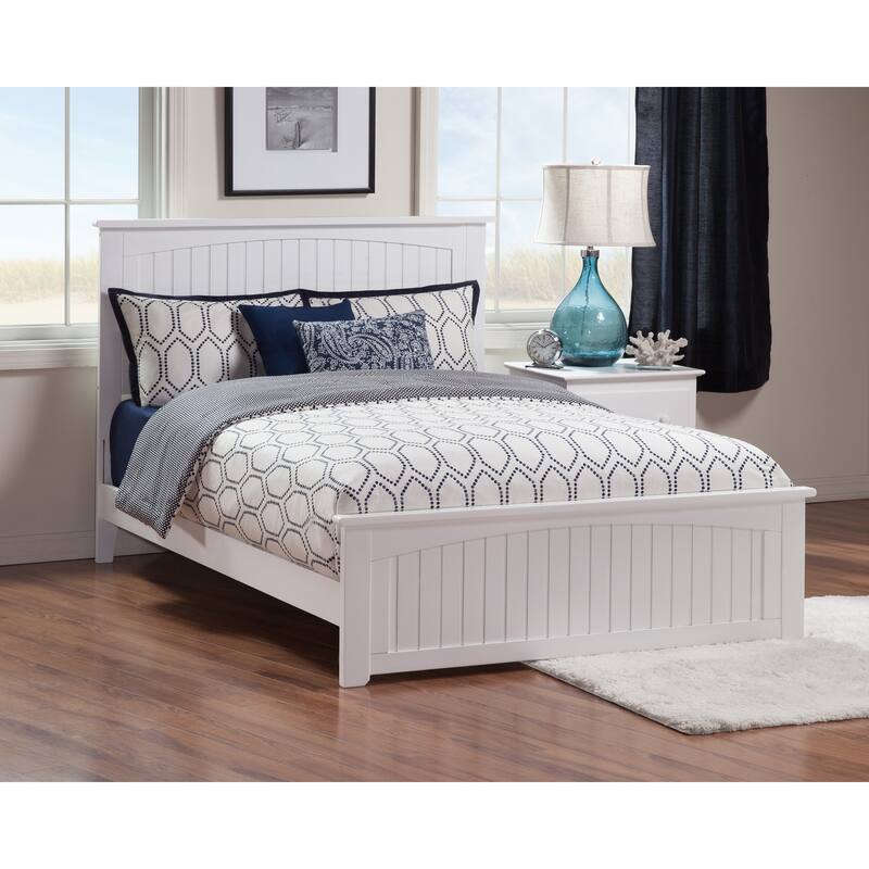 Nantucket Queen Foundation Bed with Matching Footboard in White - White - Queen