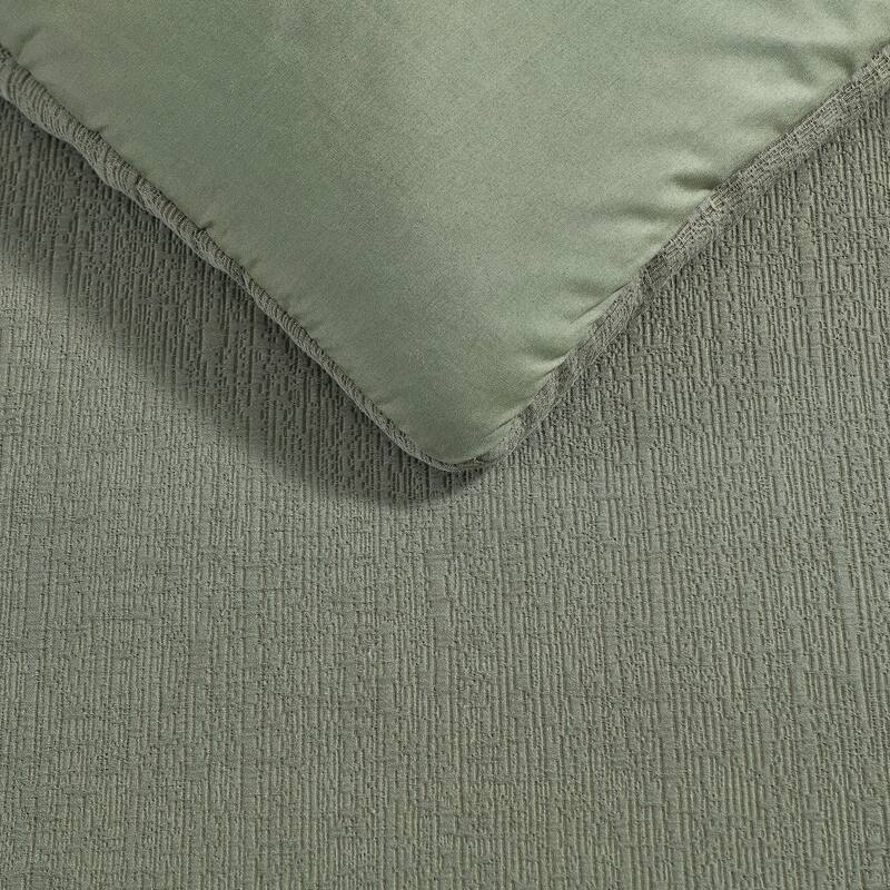Vera Wang Carved Lines Reversible Green Duvet Cover Set