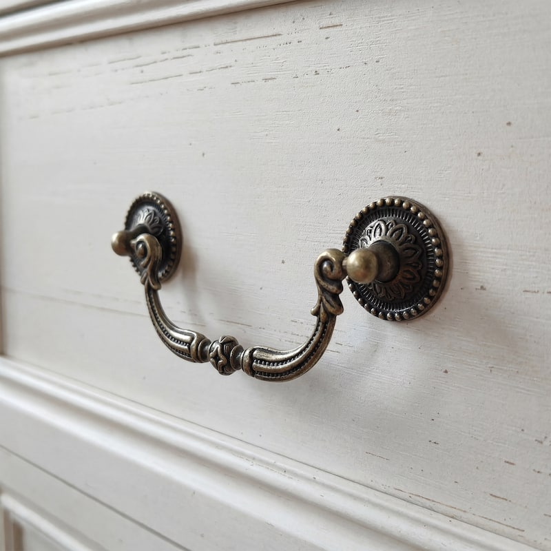 Farmhouse 5-Drawer Chest with Anti-Tip Device, Rustic Wooden Dresser for Bedroom, 36.3" Tall Storage Cabinet