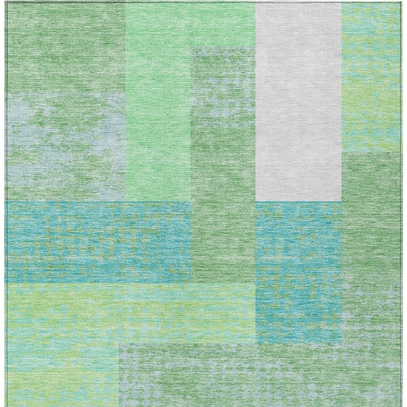 HomeRoots Geometric Transitional Rectangle Outdoor Rug