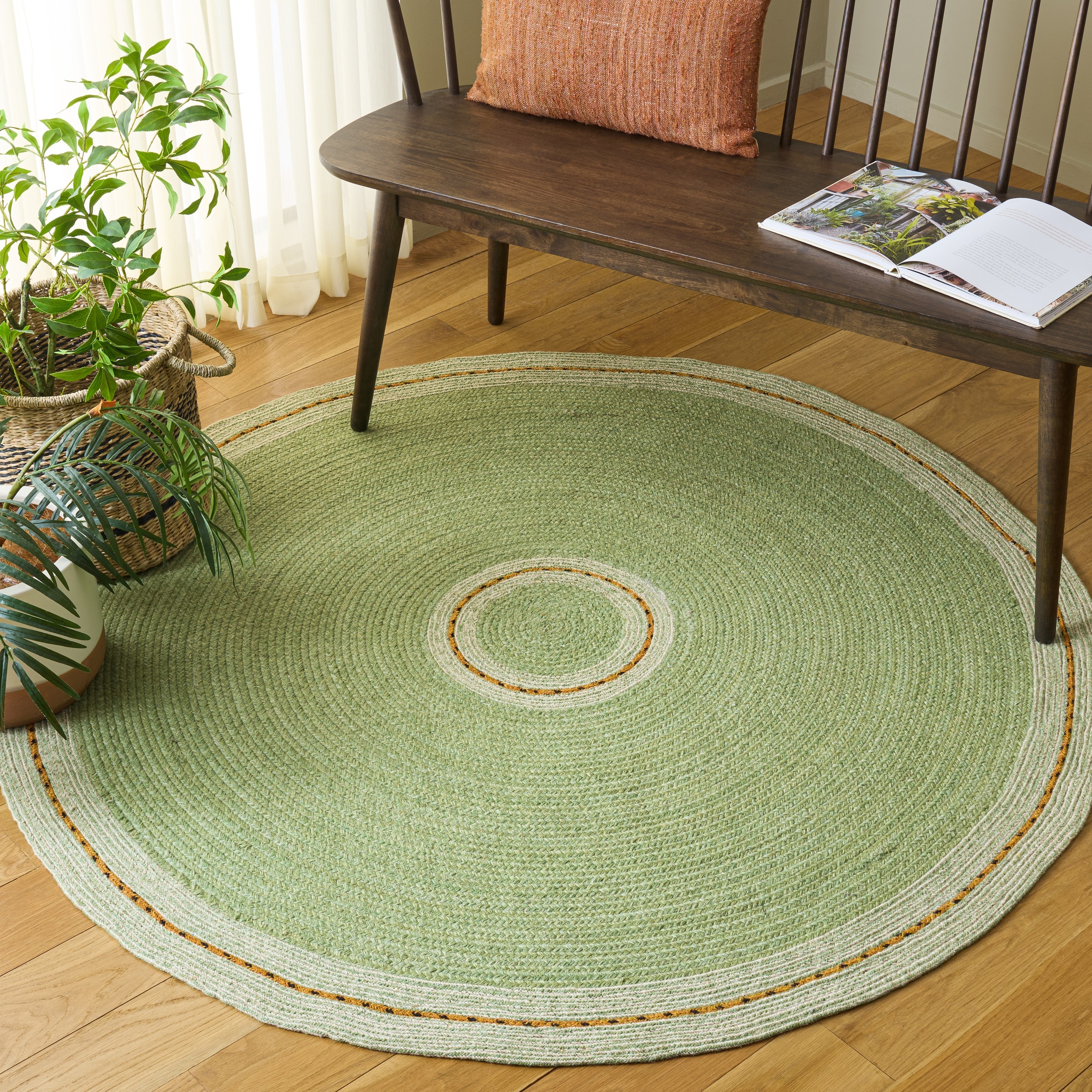 SAFAVIEH Handmade Braided Lediana Wool Rug