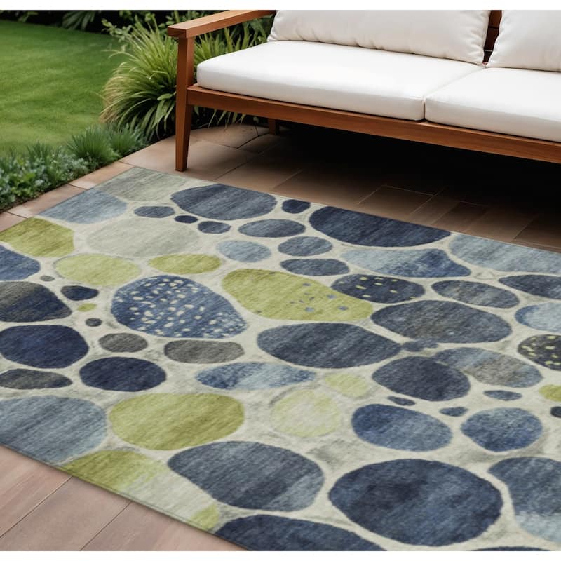 HomeRoots Geometric Transitional Rectangle Outdoor Rug - 9' X 12'