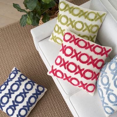 Mina Victory Life Styles Modern Textured XOXO Throw Pillow , (18" x 18")