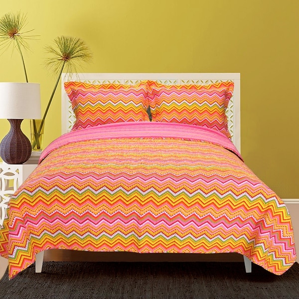 Yellow Grey Zig Zag Print Modern Quilted Bedspread & Pillow Shams Set 