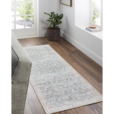Livabliss Amelie Traditional Oriental Indoor/Outdoor Area Rug