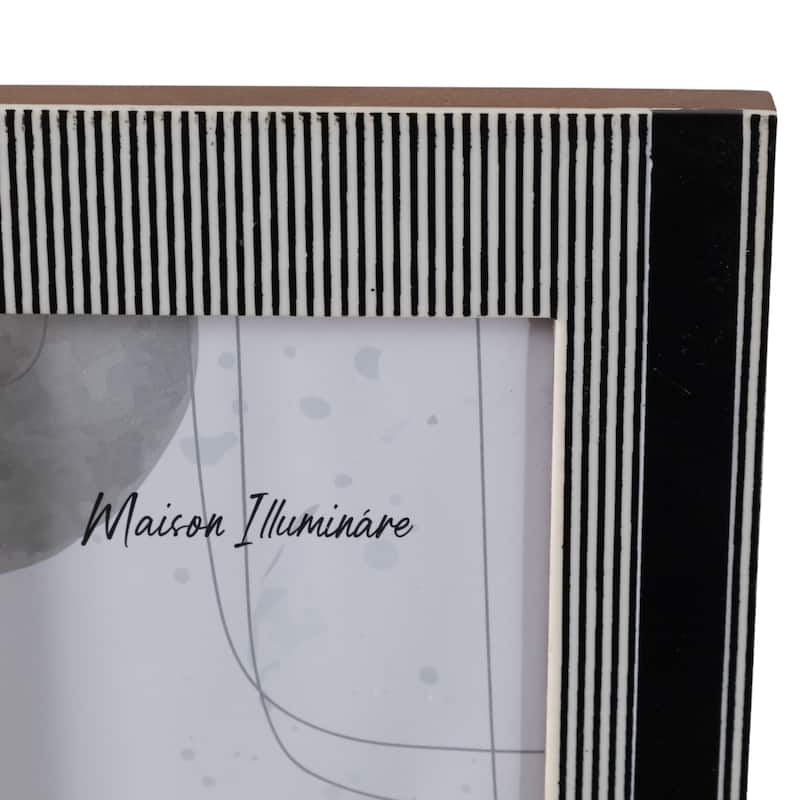 Resin Wood Lines Photo Frame - Black/White, 4x6 in.