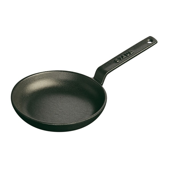 https://ak1.ostkcdn.com/images/products/is/images/direct/281ae75894d73c8d8d958155ce853425ed93754a/Staub-Cast-Iron-4.75-inch-Mini-Frying-Pan---Matte-Black.jpg?impolicy=medium