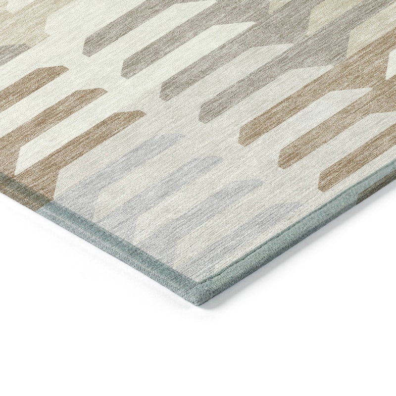 Machine Washable Indoor/ Outdoor Modern Stacks Chantille Rug