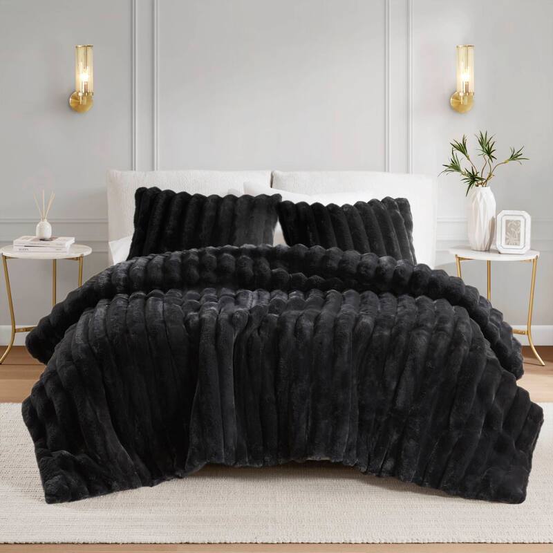 3PCS Full/Queen Fluffy Faux Fur Comforter Set with Ribbed Texture and Velvet Backing