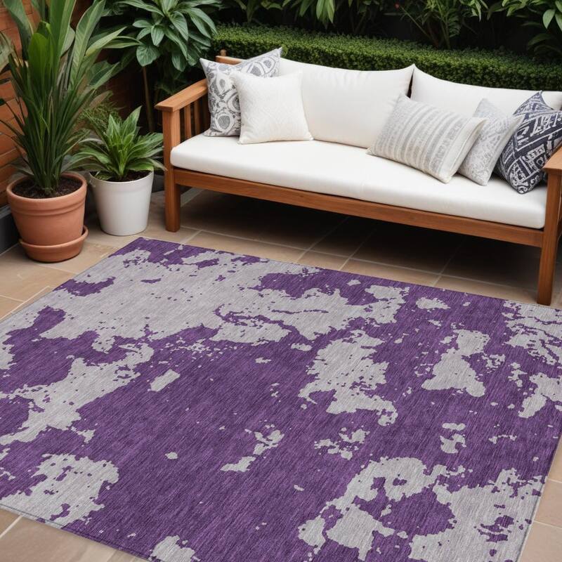 HomeRoots Abstract Transitional Rectangle Outdoor Rug - 10' X 14'