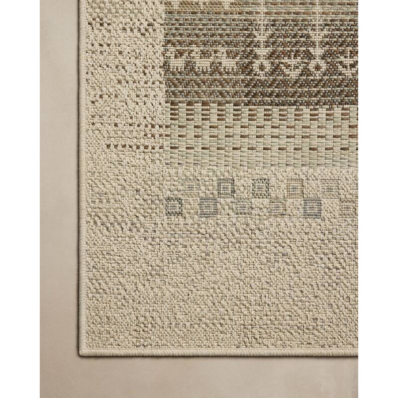 Alexander Home Saoirse Indoor/Outdoor Area Rug