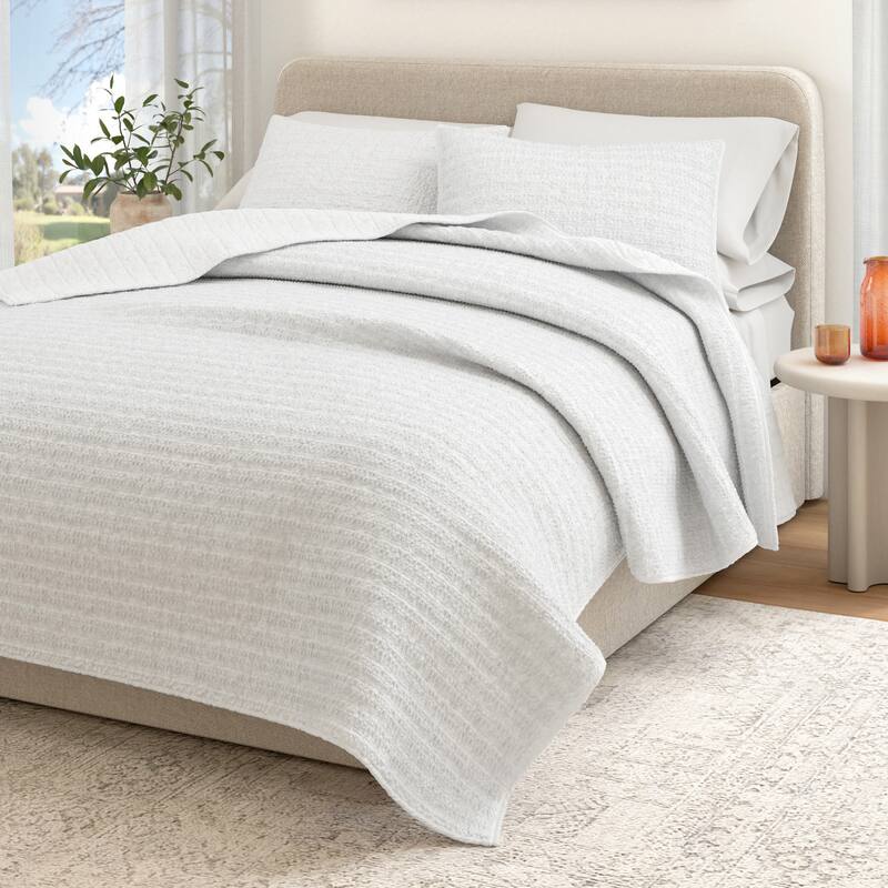 Linery & Co. 100% Cotton Honeycomb Waffle Garment Washed Quilt Set. - White - Queen