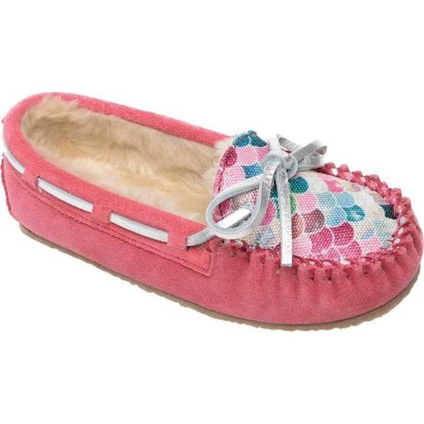 minnetonka girls slippers