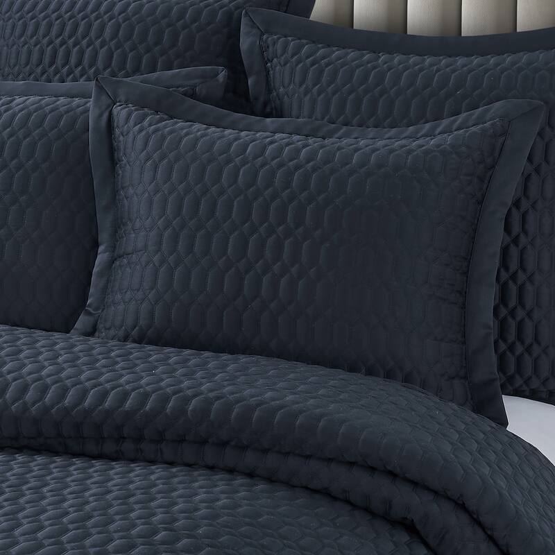 J. Queen New York Brilliance Navy Quilt Set - King