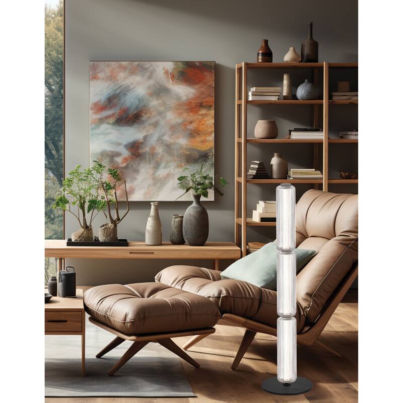 Dainolite Ramona LED Floor Lamp - Matte Black