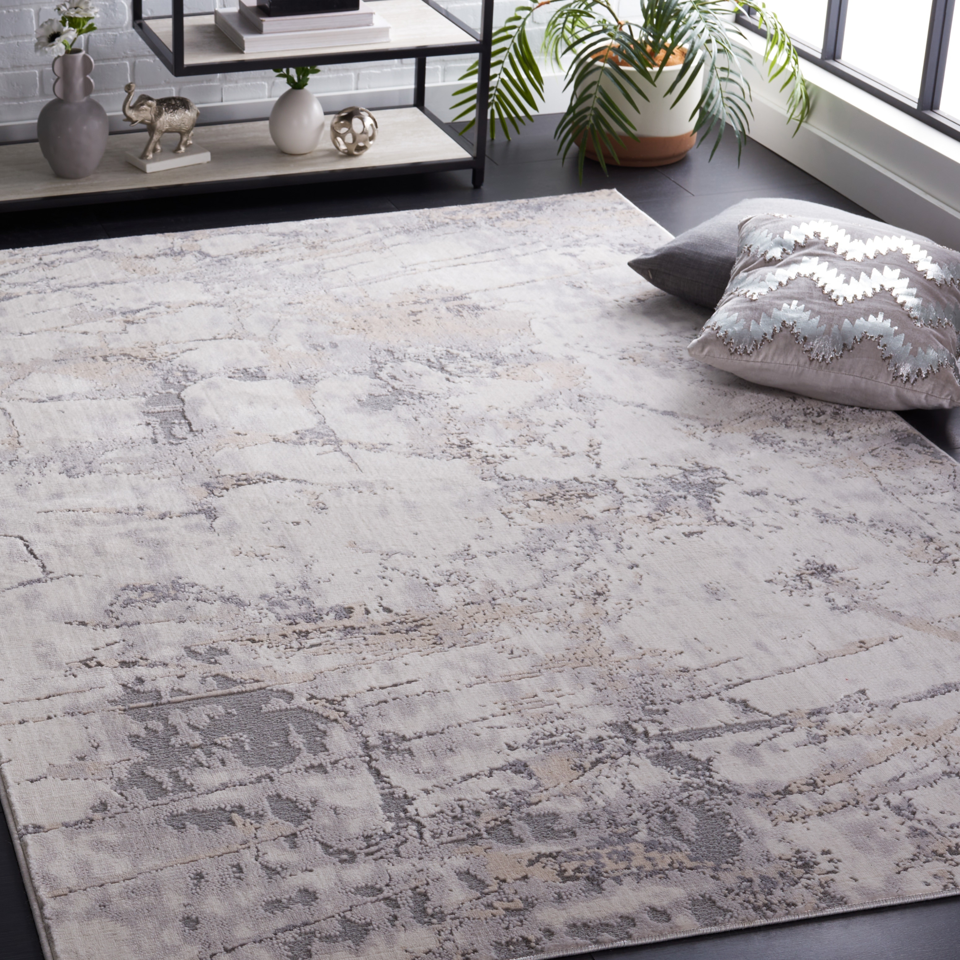 SAFAVIEH Handmade Eternal Gwerfyl Modern Abstract Rug