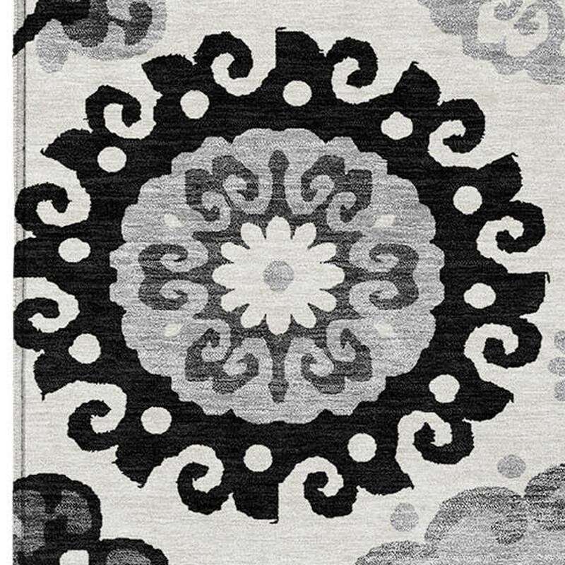 HomeRoots Floral Medallion Transitional Rectangle Outdoor Rug
