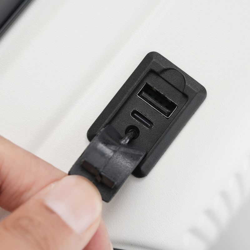 Luggage Sets 5 Piece with Half-opening, Hardside Carry On Suitcase Set with Double Spinner Wheel, with USB Port,TSA Locks