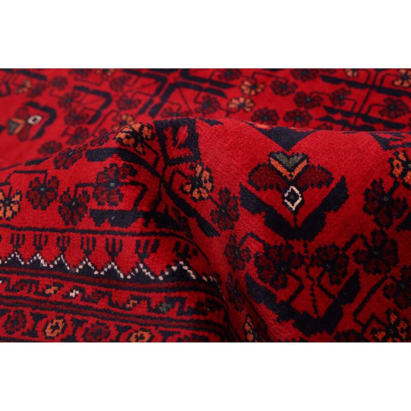 ECARPETGALLERY Hand-knotted Finest Khal Mohammadi Red Wool Rug - 4'11 x 6'6