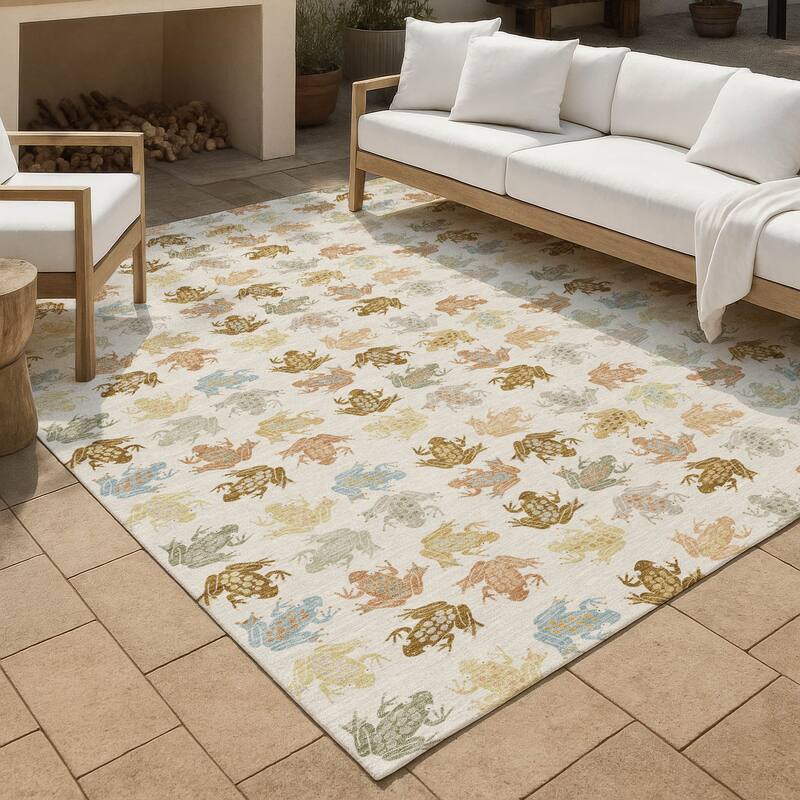 Machine Washable Indoor/ Outdoor Modern Frogs Chantille Rug - Ivory - 8' x 10'