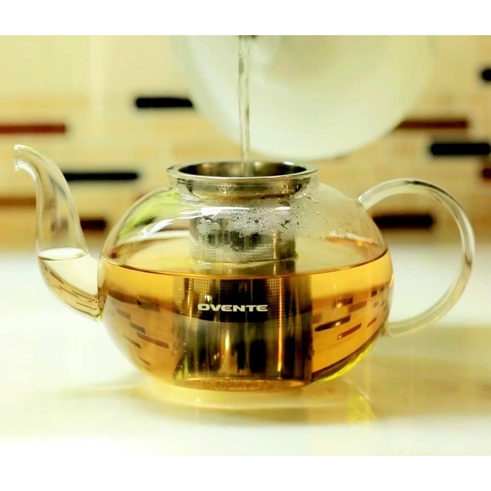 https://ak1.ostkcdn.com/images/products/is/images/direct/2849da0a7e8b472003466de4f4996147573903ce/Ovente-Plastic-Free-Glass-Teapot-with-High-Grade-Stainless-Steel-Infuser-and-Heat-Tempered-Borosilicate-Glass%2C-FGD51T.jpg