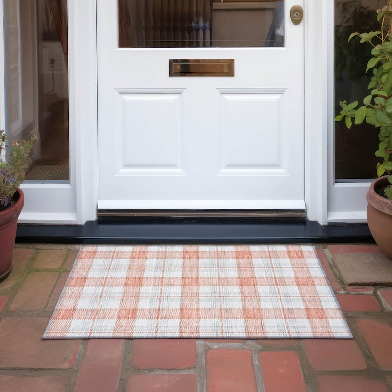 Machine Washable Indoor/ Outdoor Casual Plaid Chantille Rug