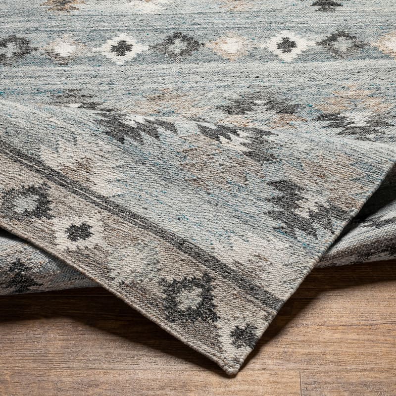 Yohana Southwestern Area Rug