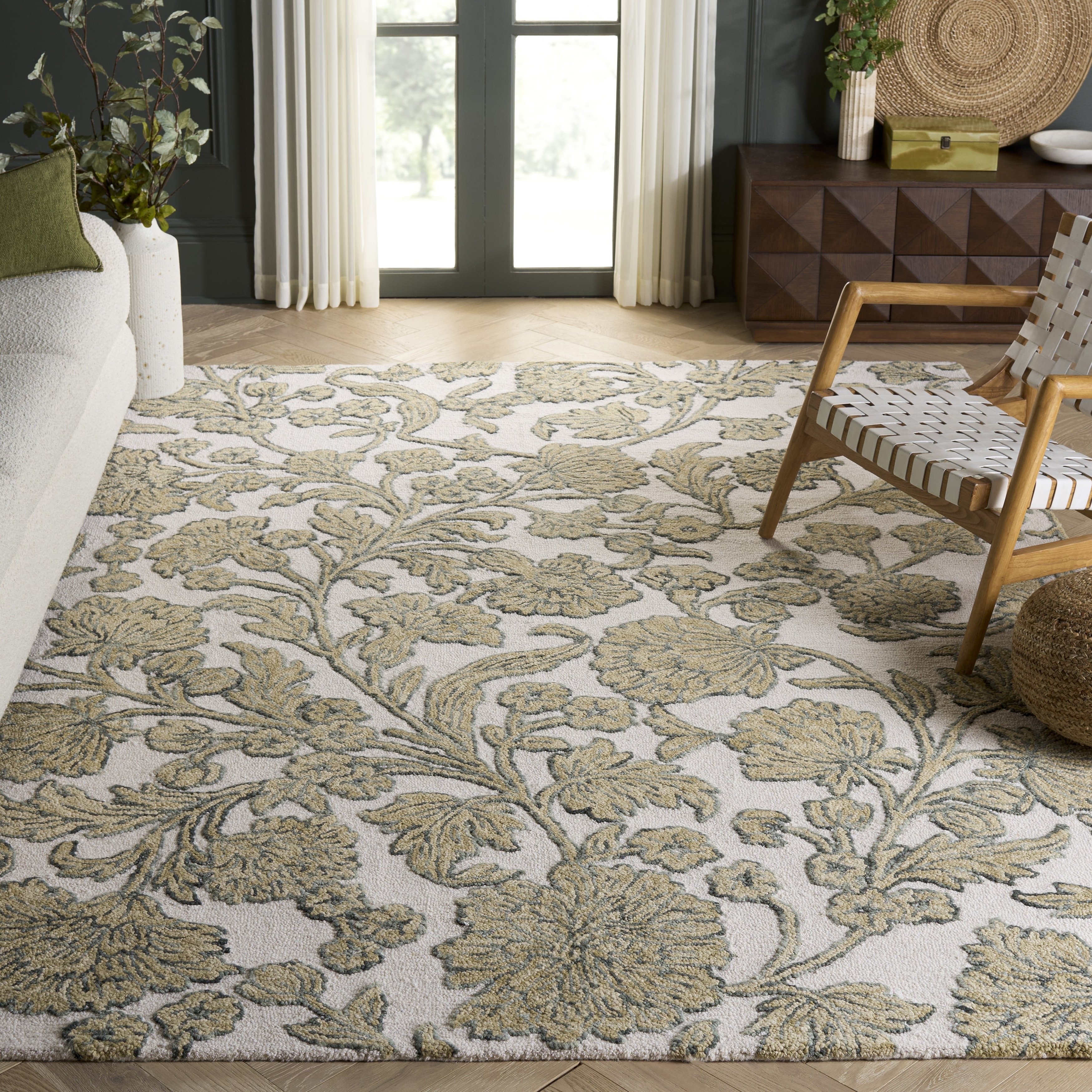 SAFAVIEH Handmade Jardin Clodette Floral Wool Rug