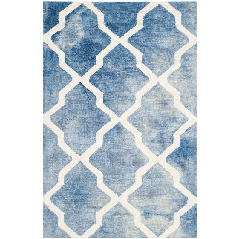 SAFAVIEH Handmade Dip Dye Ivona Vintage Wool Rug - 2'6" x 4' - Blue/Ivory