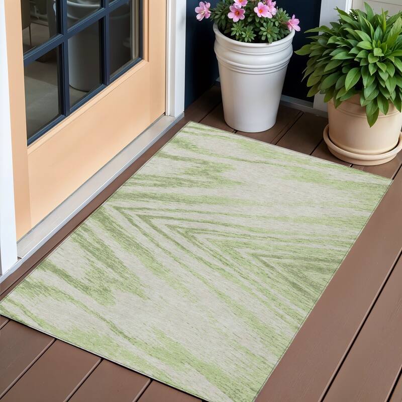 HomeRoots Abstract Transitional Rectangle Outdoor Rug - 3' x 5'