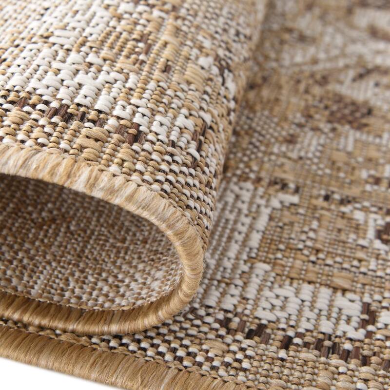 Outdoor Nirie Collection Area Rug