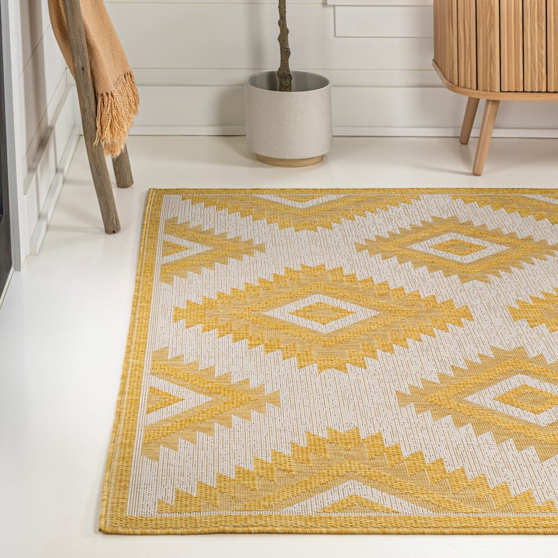 JONATHAN Y Aimee Geometric Moroccan Diamond Black/Cream Indoor/Outdoor Area Rug