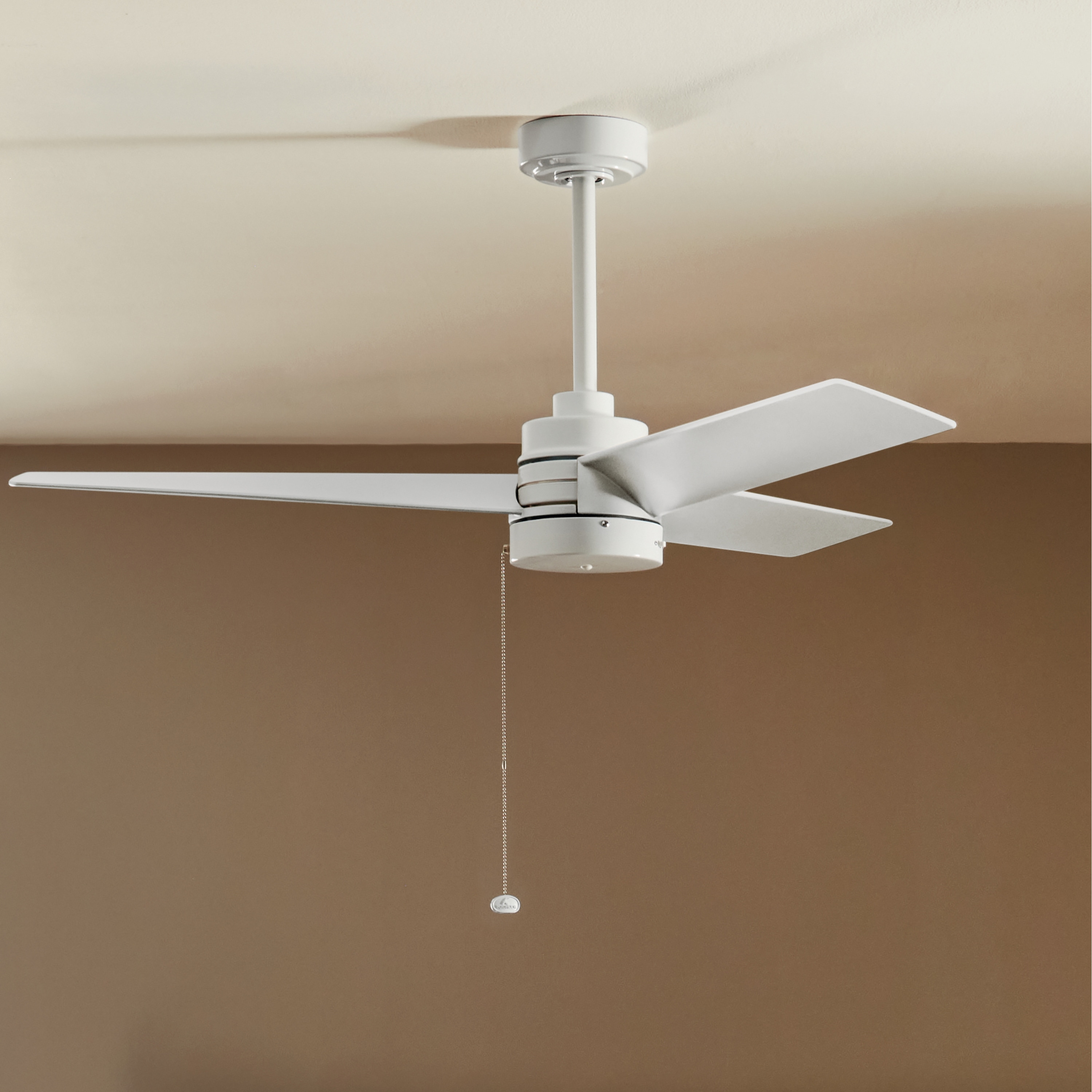 52 Inch Spyn Lite Fan in White with Matte White Blades