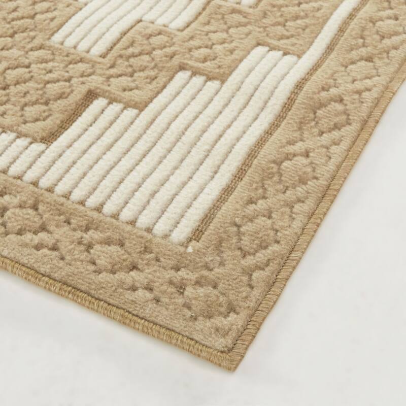 Cernuda Southwestern Diamond Area Rug