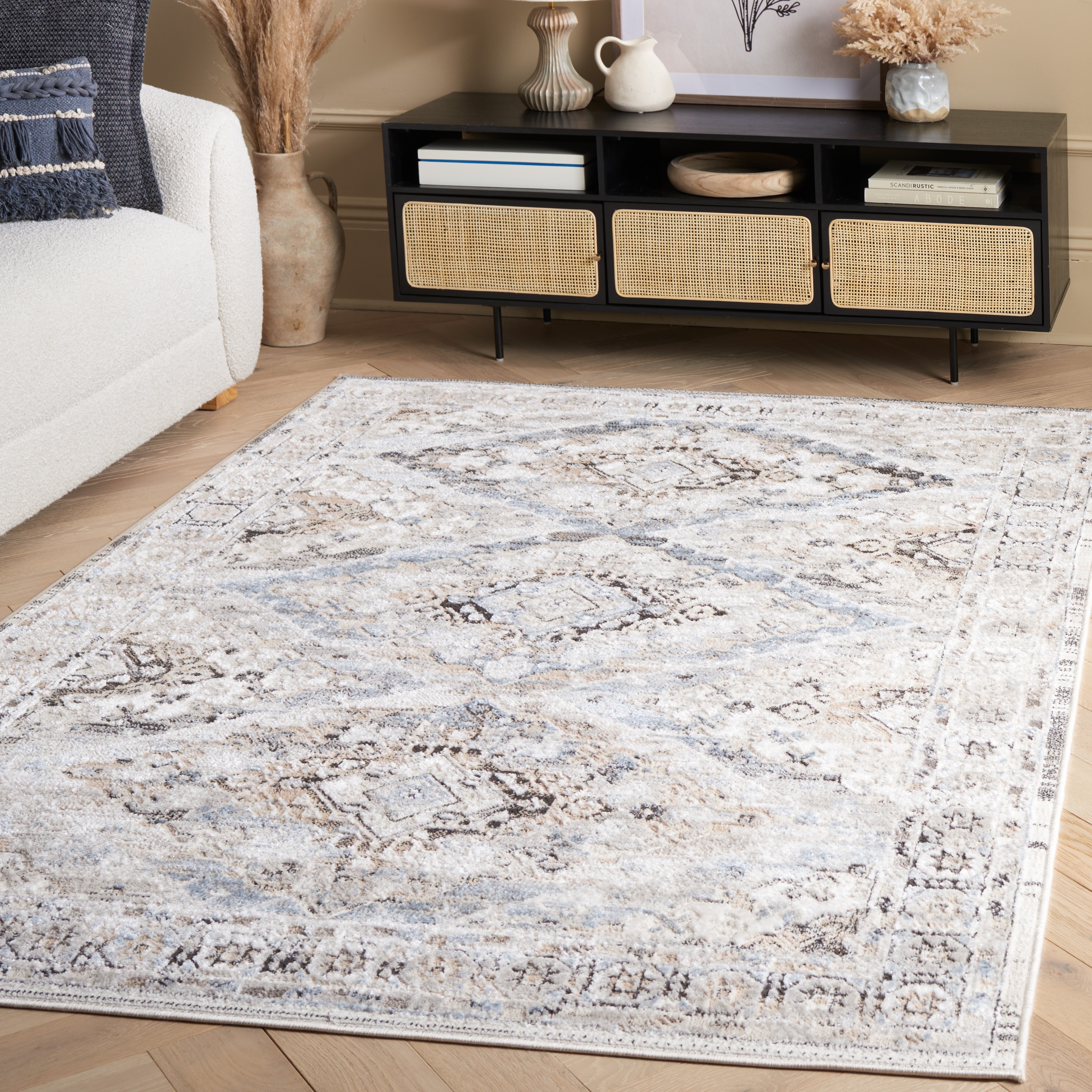 SAFAVIEH Quincy Hannmeike Vintage Oriental Rug