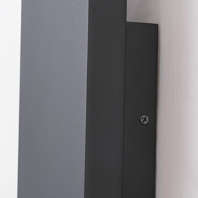2-Light Matte Black Dimmable Outdoor LED Wall Sconce