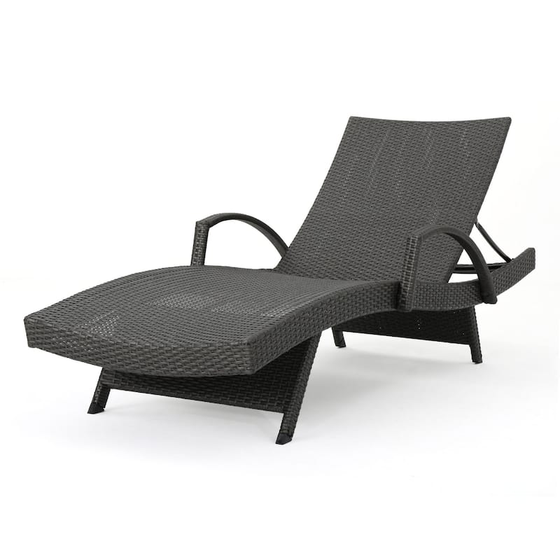Modern Outdoor Aluminum Frame Wicker Recliner