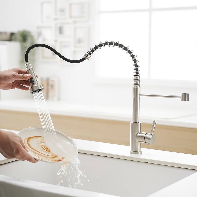 Single-Handle Pull Down Sprayer Kitchen Faucet in Brushed Nickel