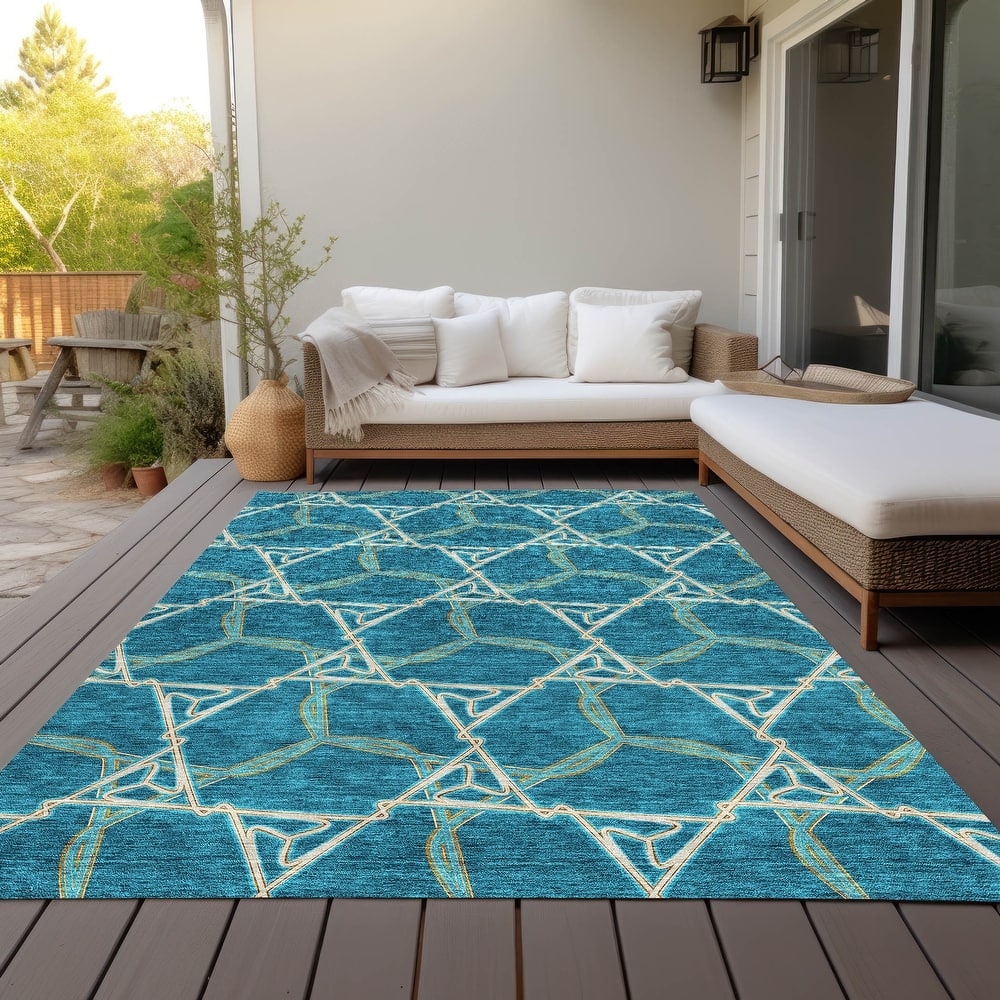 Machine Washable Indoor/ Outdoor Transitional Links Chantille Rug