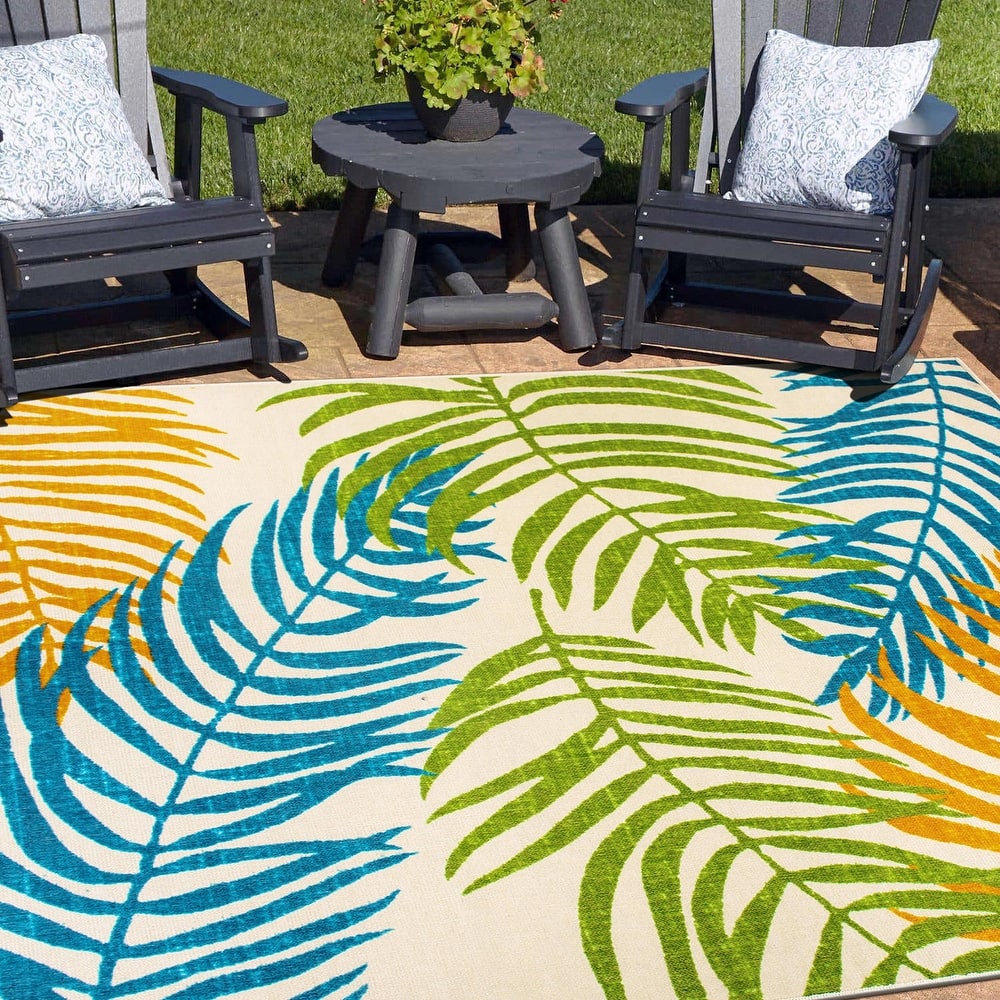 Floral Leaves Flatweave Indoor/Outdoor Area Rug